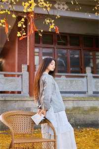 全集综艺：别人求生做任务，她躺平吃瓜
