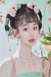 姐弟恋甜宠！闪婚弟弟又乖又会撩热门作品
