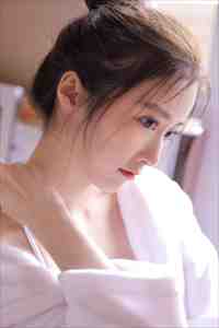 精品民政局门口，我闪婚的路人是首富