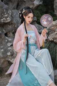《暴君小萌包，萌宠崽崽要吃糖》珍妃叶音音已完结小说_暴君小萌包，萌宠崽崽要吃糖(珍妃叶音音)火爆小说