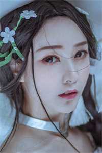 畅销巨著少女遇鬼记：祖宗们快来保护我