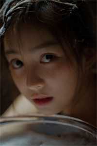 精品重生八零：被九个女儿团宠了