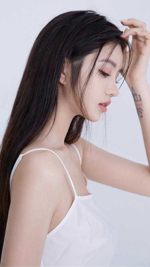 全文章节误入兽世后，她被傲娇蛇夫缠着宠