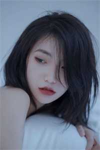 精选篇章阅读甜蜜七零：穿越女将军医术逆天