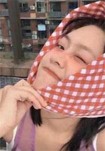 精选篇章深夜看到妻子短信后，我彻夜未眠