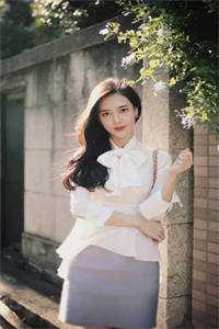 李青杨蜜的小说我，军火圈大佬，杨蜜带崽找上门
