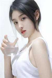 盛思思思思的小说戏精养女抢我千金身份，重生后我杀疯了