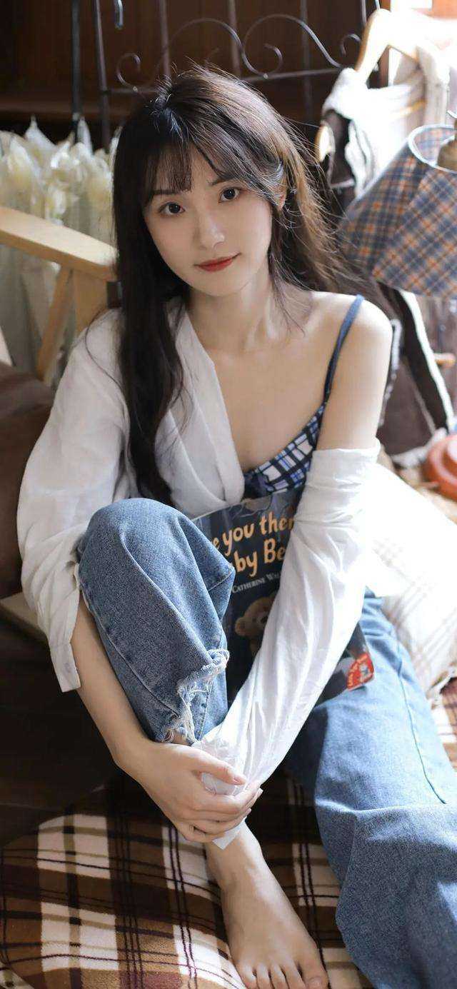 妻子和女儿偏心资助生后，我选择脱离世界无删减全文