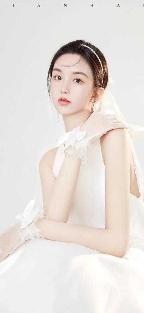 李哲崔小美小说叫什么名字_李哲崔小美小说在哪里可以看
